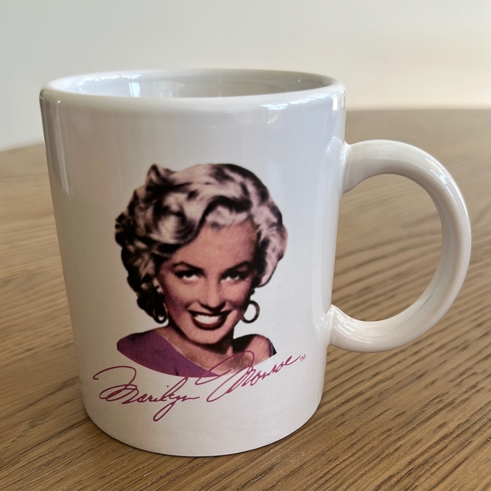 Marilyn Monroe 16 oz White Mug Iconic Portrait